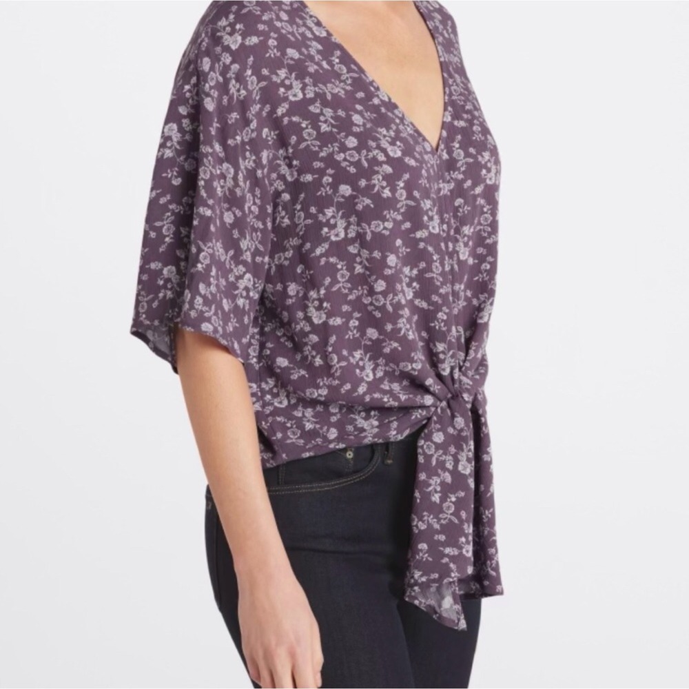 LUQ‎ Floral Print Purple White Short Sleeve Belted Women's M